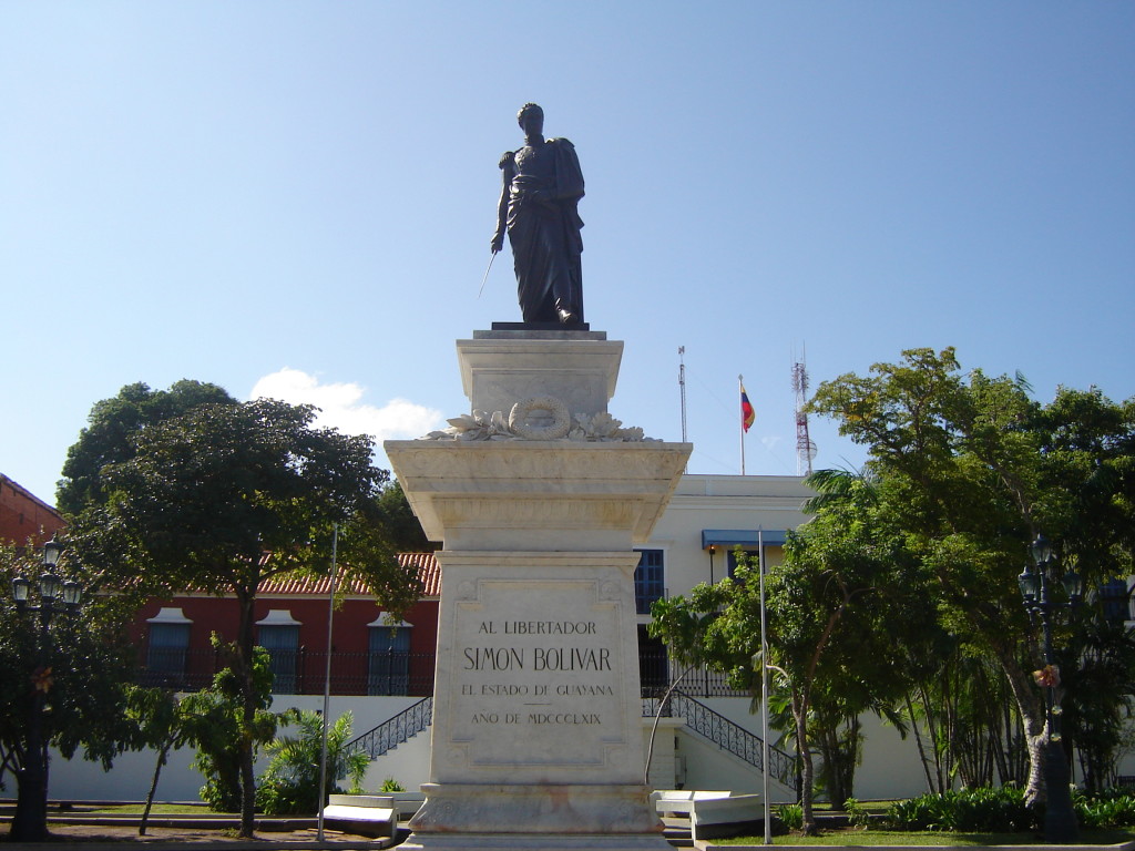 Plaza_Bolívar_of_Ciudad_Bolívar